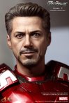 Avengers: Iron Man (Robert Downey, Jr) Movie Collectible Figure