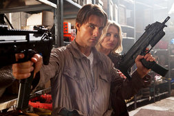 Knight And Day: Tom Cruise & Cameron Diaz