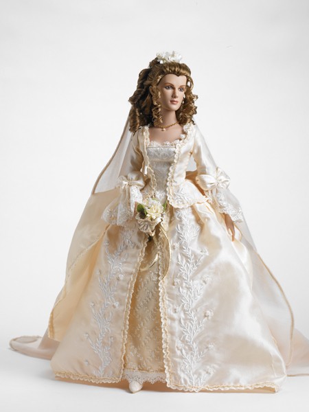 Pirates of the Caribbean: Elizabeth Swann - Abandoned Bride Tonner Doll (Keira Knightley)