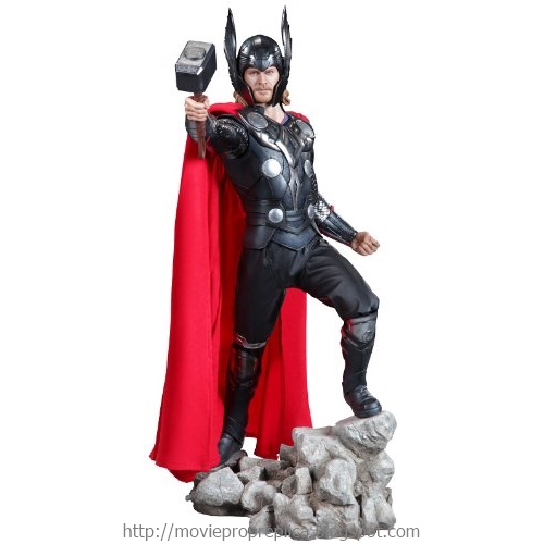 Thor: Thor Premium Format Figure - 1/4th Scale Statue (Chris Hemsworth)