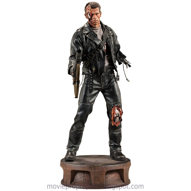 Terminator 2: Judgement Day: Terminator - T-800 (Battle Damaged Version) Premium Format Figure - Statue (Arnold Schwarzenegger)