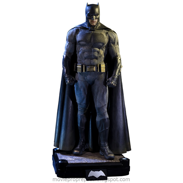 Batman v Superman: Dawn of Justice: Batman Half-Scale Polystone Statue (Ben Affleck)