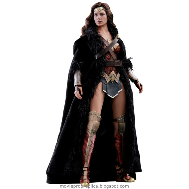 Justice League: Wonder Woman 1/6th Scale Figure (Gal Gadot)