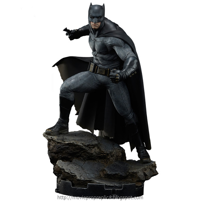 Batman v Superman: Dawn of Justice: Batman Premium Format Figure - Statue (Ben Affleck)