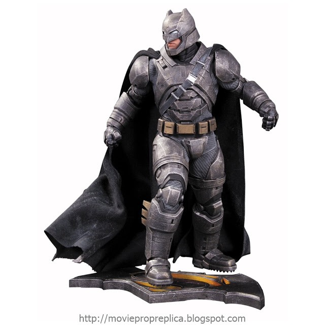 Batman v Superman: Dawn of Justice: Armored Batman Statue