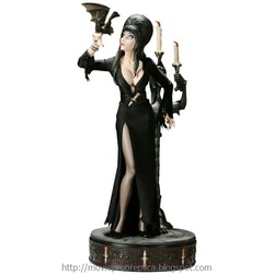 Elvira, the Mistress of the Dark: Elvira 1/4th Scale Statue (Cassandra Peterson)