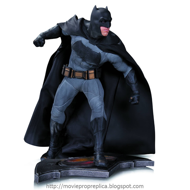 Batman v Superman: Dawn of Justice: Batman Statue (Ben Affleck)