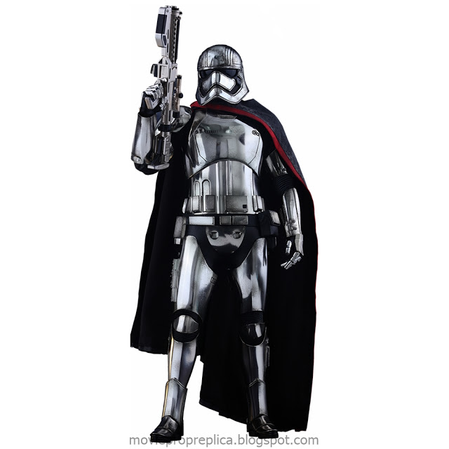 Star Wars: The Force Awakens: Captain Phasma 1/6th Scale Figure
