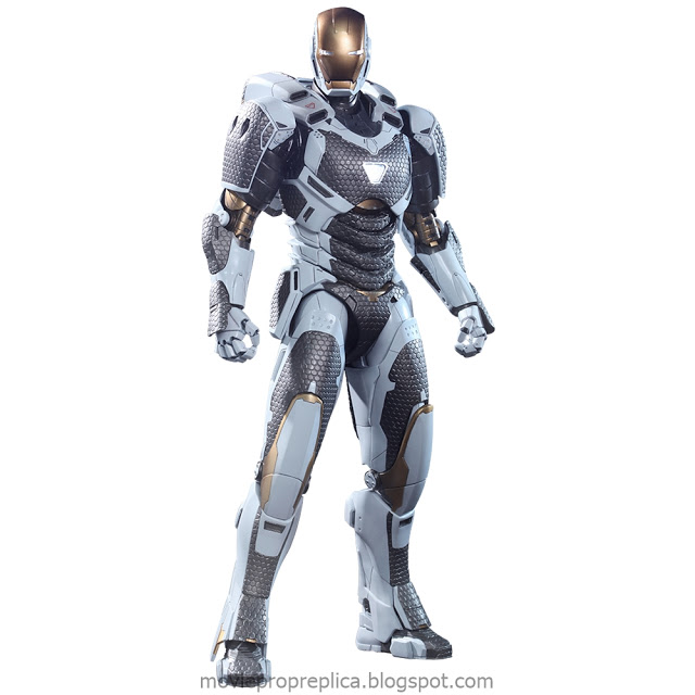 Iron Man 3: Iron Man Mark XXXIX – Starboost 1/6th Scale Figure