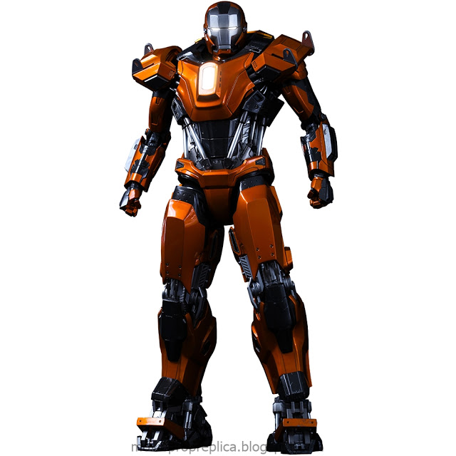 Iron Man 3: Iron Man Mark XXXVI – Peacemaker 1/6th Scale Figure