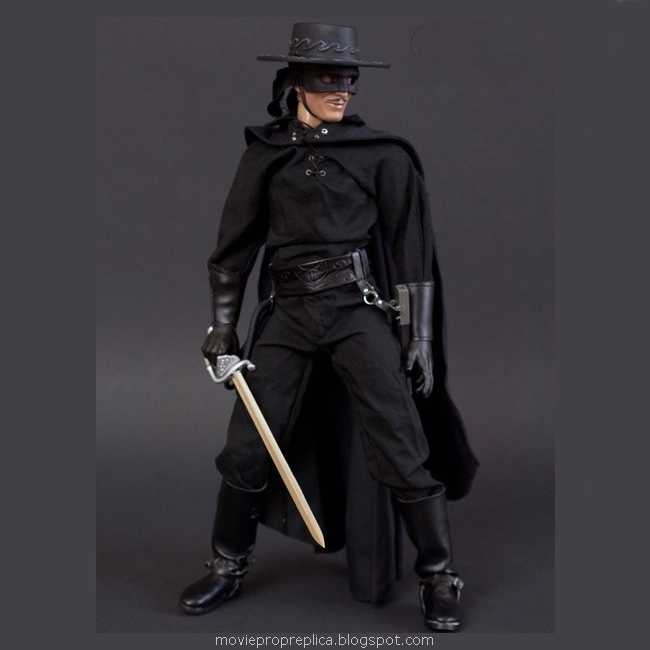 Zorro Deluxe 1/6th Scale Figure (Antonio Banderas)